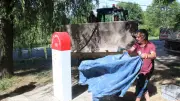 Une borne de la Route mondiale installée à Sauclières en Aveyron