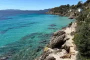 Var : cartes locales du recul du trait de côte à l'étude face à la montée des eaux