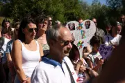 Vexin : hommage à Angeline, Jade et Ambre, victimes d'un féminicide