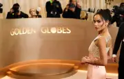 Zoë Kravitz critique le botox et le vieillissement à Hollywood