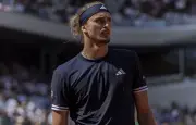 Zverev coupe court à une interview gênante sur les accusations de violences