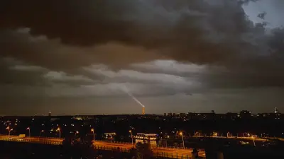 53 000 foyers privés d'électricité après les violents orages en France