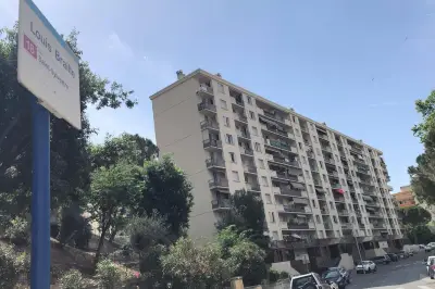 Adolescent blessé à Nice mis en examen pour trafic de stupéfiants