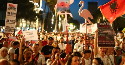 Albanie : la révolte des flamants roses contre le surtourisme