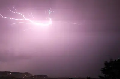 Alerte jaune orages et canicule maintenue dans les Alpes-Maritimes ce dimanche