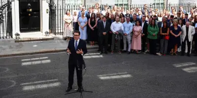 Andy Burnham nomme John Healey chancelier de l'Échiquier