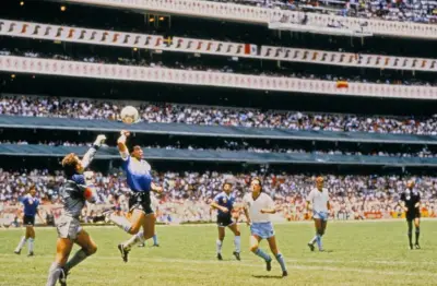 Argentine-Angleterre : 40 ans après la Main de Dieu, les chants des Malouines résonnent