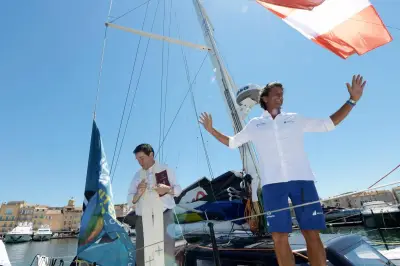 Baptême à Saint-Tropez : un voilier Class40 s'élance pour la Route du Rhum