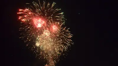 Bassin de Thau : Bouzigues confirme son feu d'artifice, Sète et Mèze en attente, Balaruc privé