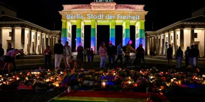 Berlin bouleversé par l'attentat contre la marche des fiertés