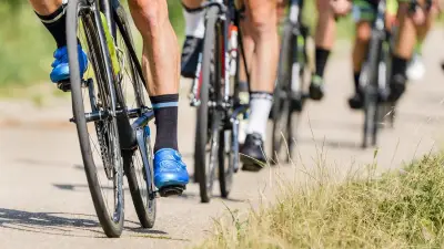 Bénévole tuée par une camionnette lors d'une course cycliste à Val-de-Scie