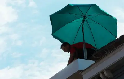 Canicule : 24 départements en rouge samedi, 12 morts en Andalousie
