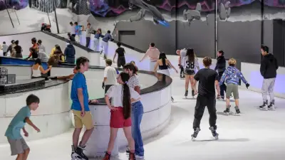 Canicule : la patinoire Végapolis attire les foules en plein été