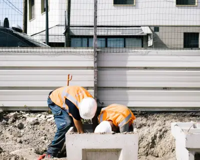 Canicule : le BTP s'adapte avec chômage technique et horaires décalés