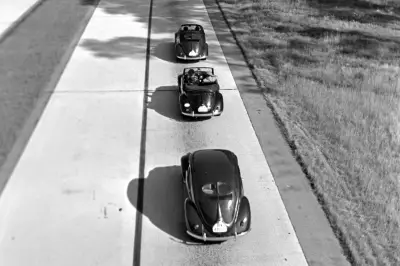 Comment la voiture a imposé l'idée du « soi qui roule » : enquête philosophique