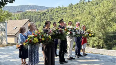Commémoration des Justes et déportés à la stèle du camp de Rieucros à Mende