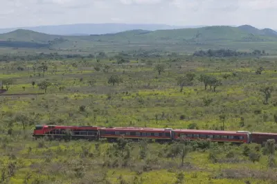 Des trains pas comme les autres : cap sur l'Angola avec Philippe Gougler