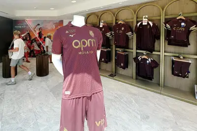 Design du maillot extérieur de l'AS Monaco séduit et interroge