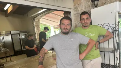 Deux ex-journalistes relancent le restaurant du camping des Plans à Mialet