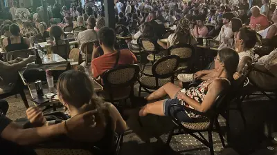 Défaite des Bleus : à Alès, bars désertés et silence glacial