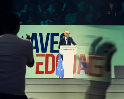 Édouard Philippe mêle Balladur et Macron dans son livre