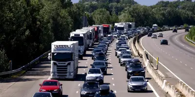 Départs en vacances : 420 km de bouchons à 10h, journée noire et canicule