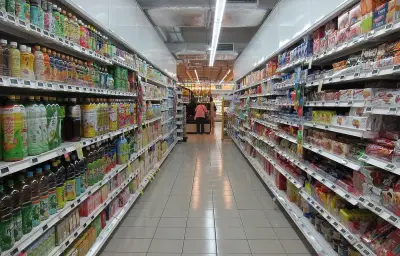 Effondrement du toit d'un supermarché dans le New Jersey, aucun blessé