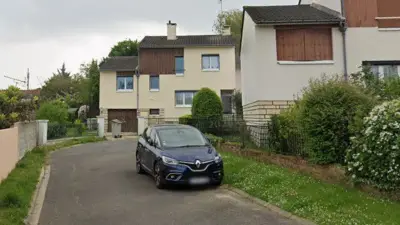 Essonne : découverte d'une crèche illégale avec 12 enfants cachés dans une voiture