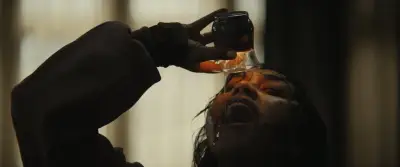 «Evil Dead Burn» : Satan absent, déception au rendez-vous