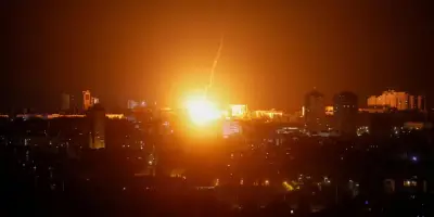 Frappes russes sur Kiev : au moins un mort, des dégâts matériels