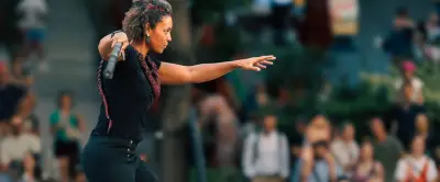 Funambulisme et paix : le nouveau spectacle XXL de Basinga et Kahraba