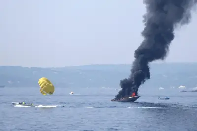 Incendie et naufrage d'une vedette de 12 mètres au large de Saint-Raphaël