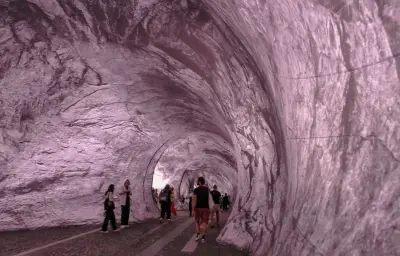 La porte de la Terre creuse : une simple grotte en Argentine