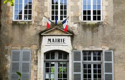 Le maire de Chalonnes-sur-Loire condamné pour détention d'images pédopornographiques