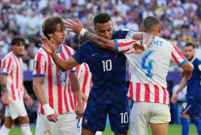 Les Bleus s'imposent difficilement face au Paraguay