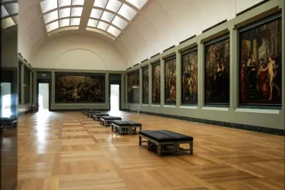 Louvre, Tour Eiffel, Orsay réduisent leurs horaires d'ouverture à cause de la chaleur