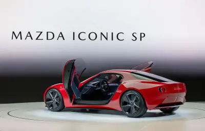Mazda brevète des portes-papillon pour améliorer la rigidité de ses roadsters