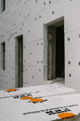 Non, isoler un bâtiment n'augmente pas la surchauffe en été