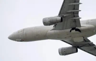 Pakistan : un Boeing cargo disparaît au large de Karachi avec cinq personnes à bord