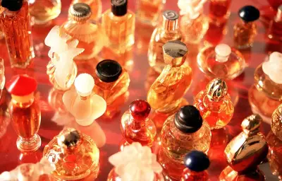 Parfum et canicule : les astuces pour éviter l'agression olfactive