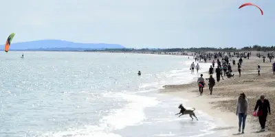 PFAS omniprésents dans les eaux de baignade en France, y compris en mer