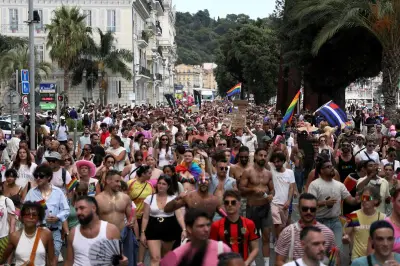 Pink Parade à Nice : des milliers de personnes défilent pour les droits LGBTQIA+