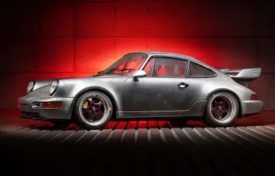 Porsche 911 RSR 3.8 Strassenversion : 10 km en 30 ans, estimation à 2,5 M€