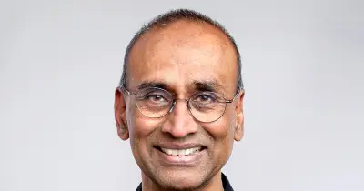 Pourquoi nous mourrons : le Prix Nobel Venki Ramakrishnan explore la longévité