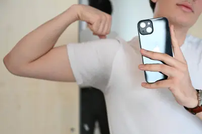 Réseaux sociaux : la quête de perfection, un piège pour les jeunes