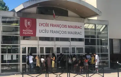 Résultats du bac 2026 à Bordeaux : joie et stress devant le lycée François-Mauriac