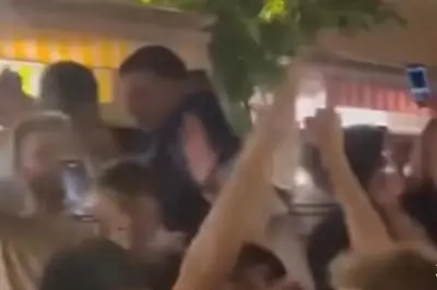 Saluts nazis sur le Cours Saleya à Nice après France-Maroc