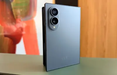 Samsung dévoile trois Galaxy Z Fold et Flip 8 : le nouveau format passeport