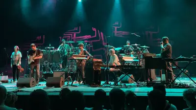 Snarky Puppy triomphe à Montpellier pour son premier concert