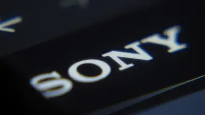 Sony arrête les disques PlayStation en 2028 : réactions des joueurs et vendeurs